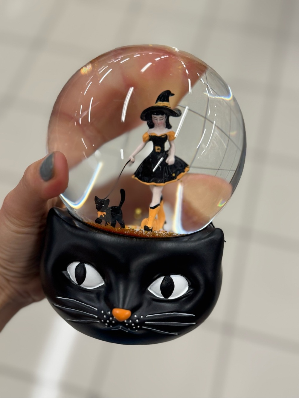 Black Cat Witch Snow Globe - Halloween Pet Décor